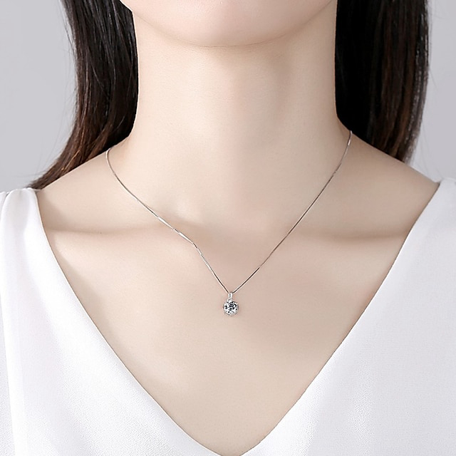 Necklace Clear Moissanite Blue Copper Women's Fashion Simple Classic Luminous Wedding Round Necklace For Wedding Engagement
